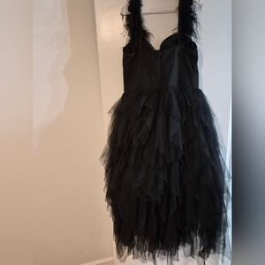 Elegant Black Feathered Tulle Prom Dress (Wednesday Addams Inspired)